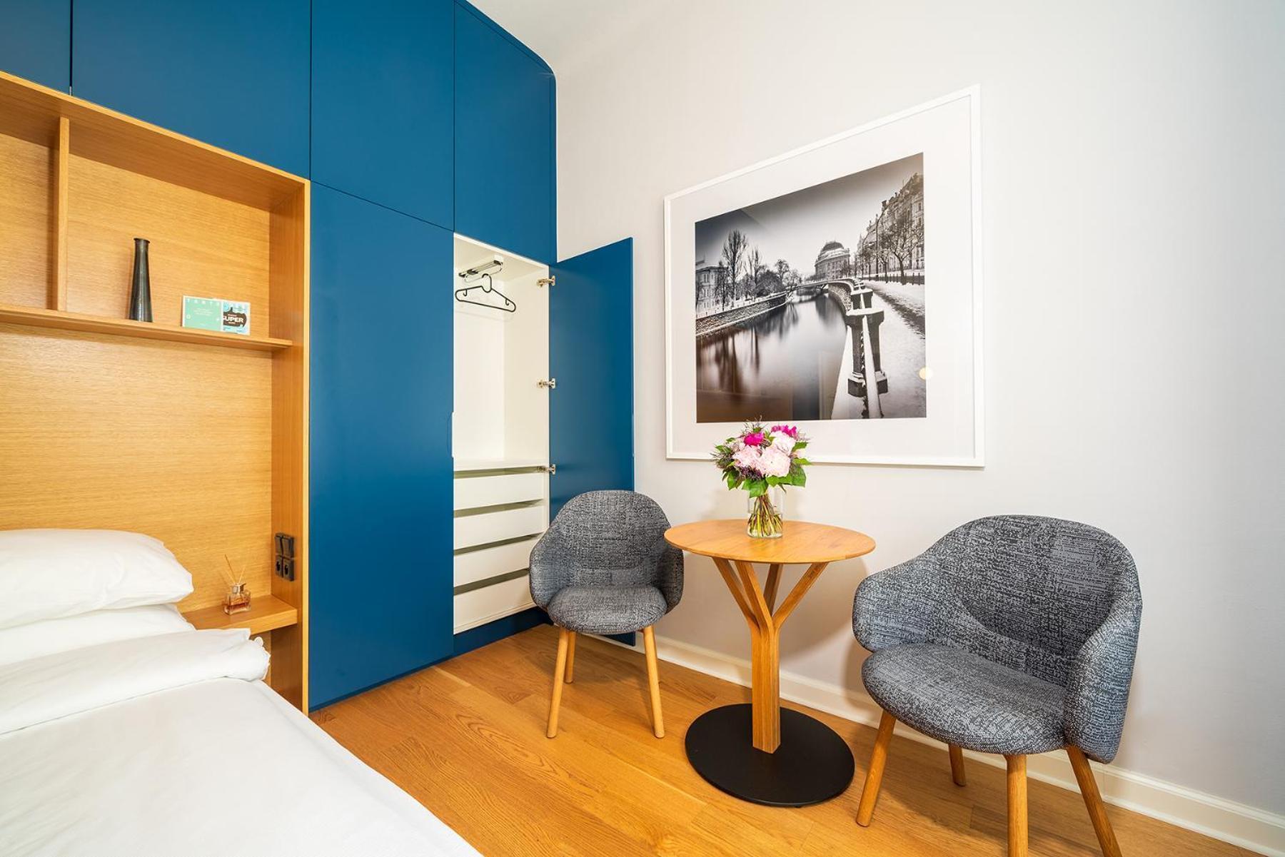 Quiet City Center Apartment In Hip & Foodie Area Praga Exterior foto